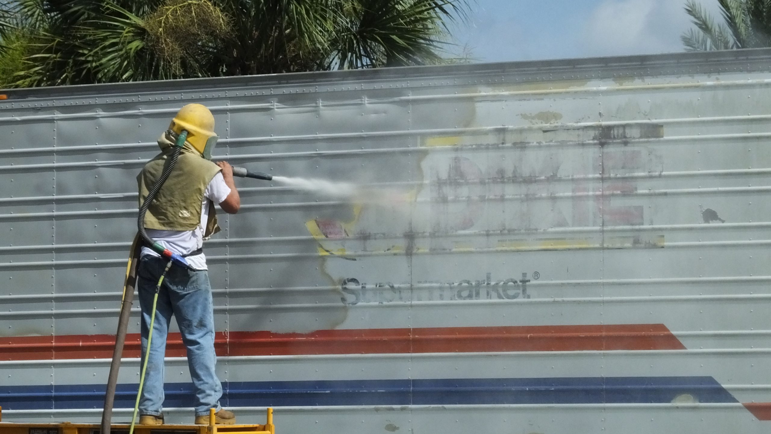 Aluminum_Tractor_trailer_sandblast_paint_removal-08-scaled-1.jpg